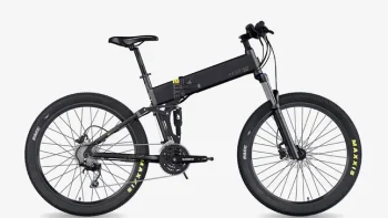 VTT électrique tout suspendu pliant. L'Etna est un vélo pliant adapté pour tout type de terrain. Laissez-vous surprendre par ses caractéristiques exceptionnelles.  COULEUR : NOIR